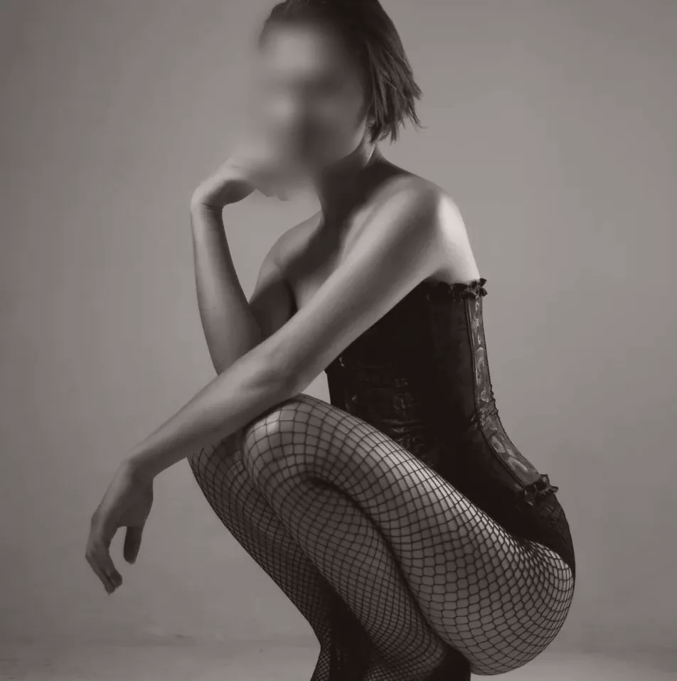 Ada, 20