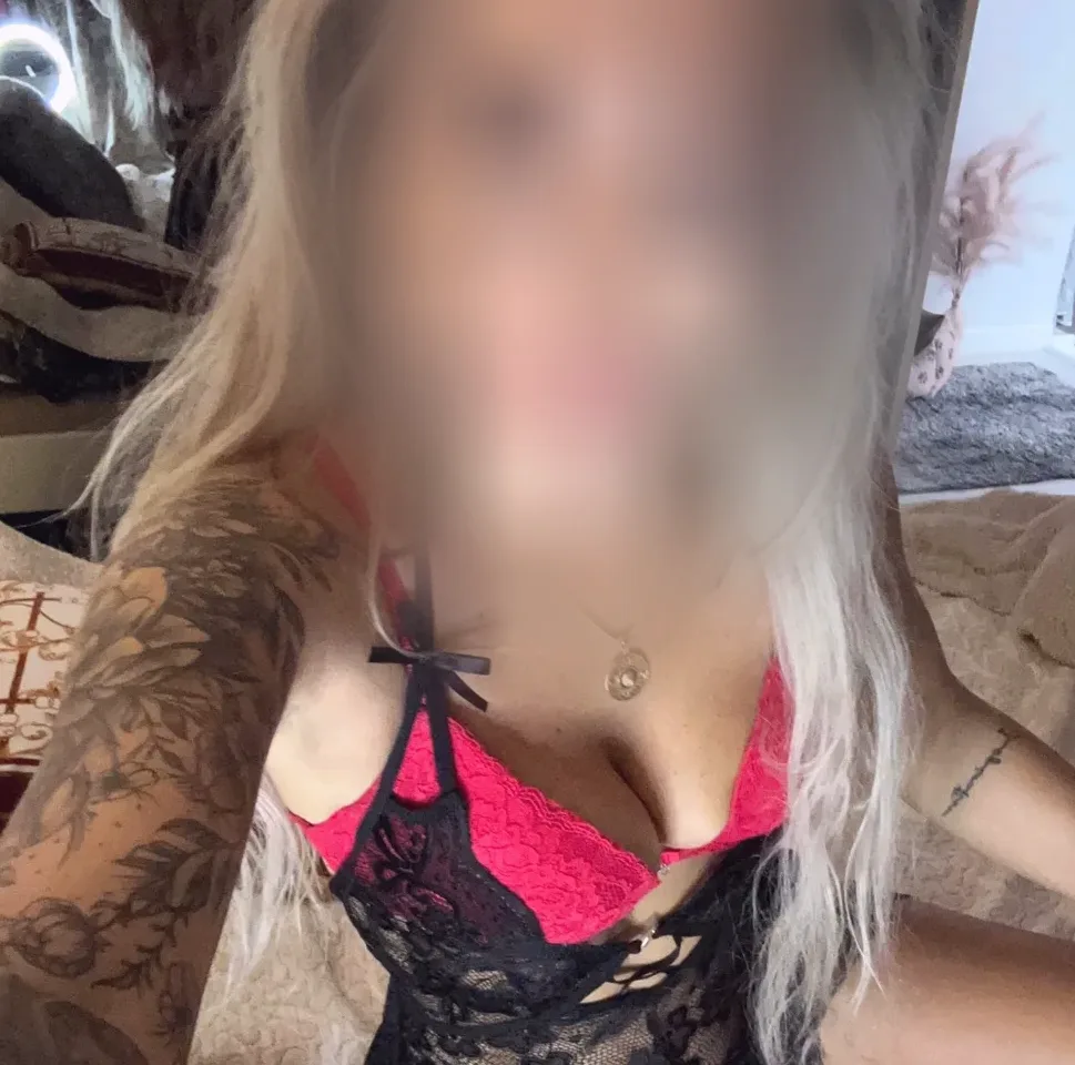 Katie, 36