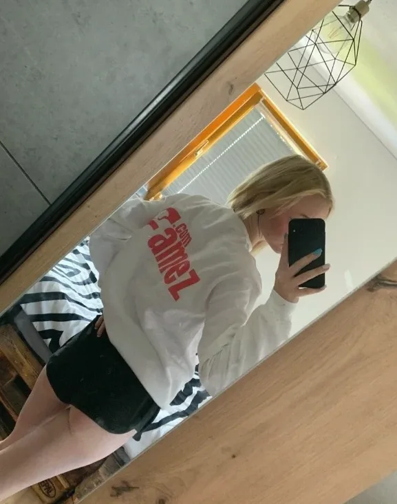 Skye, 23